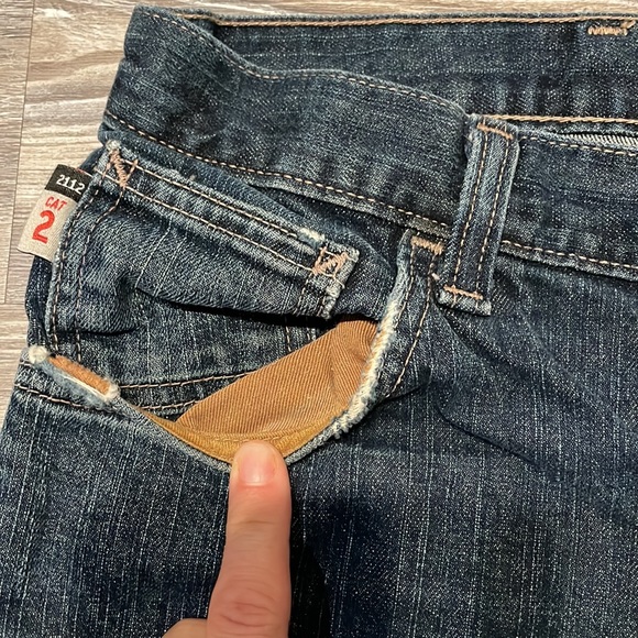 Carhartt Men’s 42x32 Fire Retardant Jeans - Picture 7 of 9